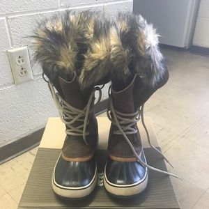 Sorel joan of arctic winter boots waterproof